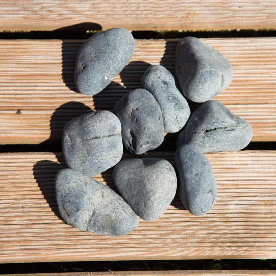 5 sacks of grey pebbles 10 kg