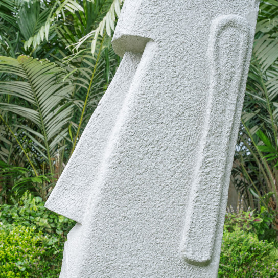 Giant moai of easter island garden statue 1m50