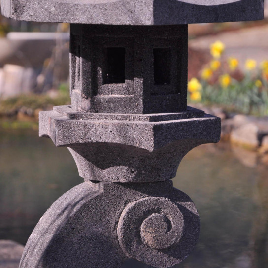 Lava stone terrace garden japanese lamp 90 cm
