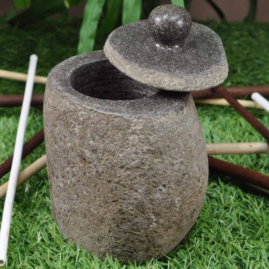 River stone toothbrush holder with lid