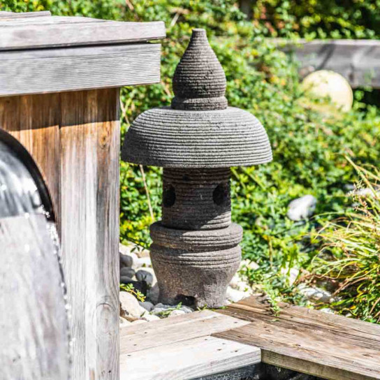 Zen lava stone japanese garden lantern 55 cm