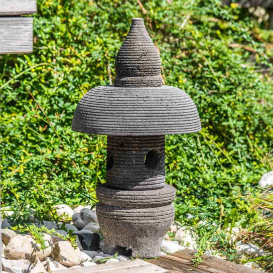 Zen lava stone japanese garden lantern 55 cm